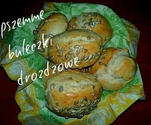 Pyszne bułeczki drożdżowe z ziołami i słonecznikiem. Przygotowanie ich zajmie tylko 45 min już z pieczeniem! :) Przepis znajdziecie klikając w zdjęcie i na facebooku: bo lubię j...