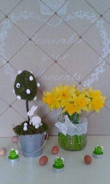 Drzewko wielkanocne z zającem.