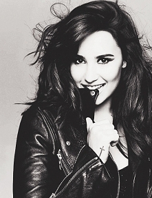 Demi Lovato ♥