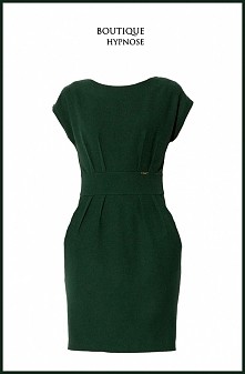 Oraz zielona, elegancka sukienka.
• Sukienka z fantazyjnymi zaszewkami
• Odcinana w pasie
• Kieszenie
• Tył z krytym zamkiem
• Podszewka wiskozowa
Zapraszamy do butiku lub na fb