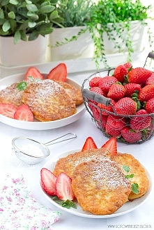 Placki ryżowe z truskawkami