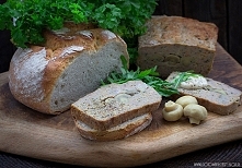 Pieczeń z marynowanymi pieczarkami
