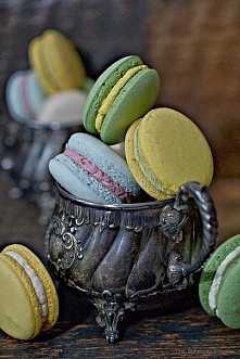 Makaroniki z kremem mango i malinowym