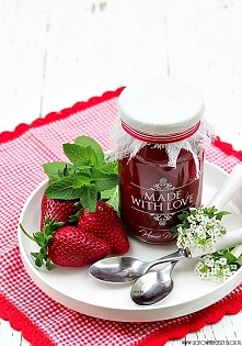 Dżem truskawkowo rabarbarowy