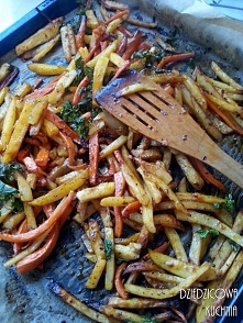 Frytki z ziemniaków i march...