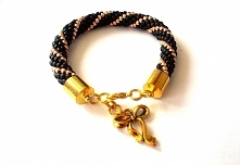 Bransoletka szydełkowo-kora...