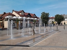 fontanna z rzeźbą w Andrychowie