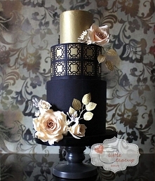 Metaliczne torty weselne