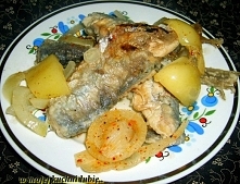 śledzie smażone w zalewie słodko-kwaśnej z papryką…