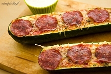 Cukiniowa "pizza"