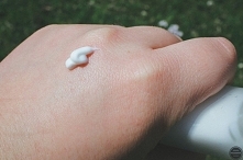 Norel Antistress – Emulsja nawilżająca pod oczy i na powieki.