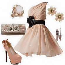 piękna sukienka i torebka, ...