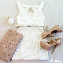 Ubrał by sie ktoś ?