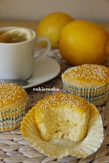 Cytrynowe babeczki na białkach


Przepis po kliknięciu w zdjęcie :)