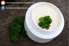 Krem pod oczy z olejem pietruszkowym i marchewkowym. Krem szybciutko się wchłania, a zastosowane oleje mają silne działanie antyoksydacyjne, dlatego wprost idealnie nadają się d...