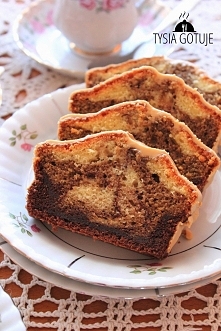 BABKA CAFFE LATTE

"Babkę przygotowuje się w kilka minut, a do jej zrobienia potrzebne są składniki, które zazwyczaj większość z Nas ma w domu. Babka jest miękka, puszysta ...