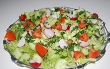 Sałatka z sałatą lodową i o...