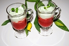 Deser Fit z truskawkami i m...