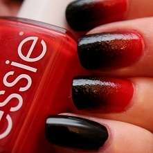 Gradient z Essie.