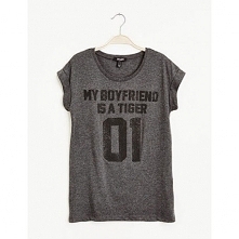 Bluzka z napisem "MY BOYFRIEND IS A TIGER" - 24,99zł - klik w zdjęcie