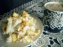 Zapiekanka z ryżem, jabłkami i budyniem