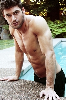 Ryan Guzman ♥