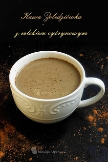 Kawa z żołędzi z mlekiem cy...