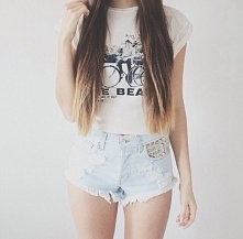 Koszulkę z podobnym printem znajdziecie w sklepie internetowym macacoshop.pl oraz w naszym sklepie allegro! 
Zapraszamy! :)