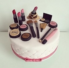 coś dla miłośniczek makijażu