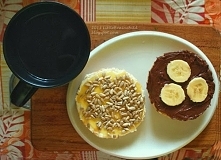 Grahamka z miodem i Nutellą