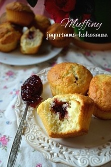 Muffinki jogurtowo-kokosowe z dżemem

Przepis po kliknięciu w zdjęcie ;)