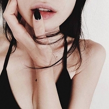 ///