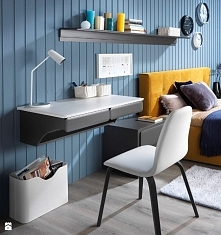 półka/biurko w sypialni