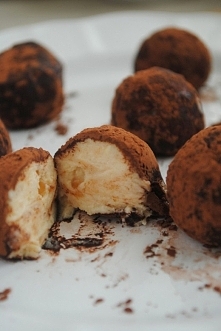 Trufle z masłem orzechowym