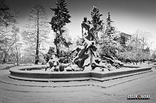 Fontanna potop zimą w Bydgo...