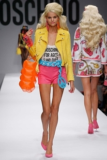 Moschino Spring 2015 Ready-...