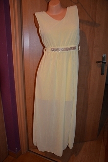 Nowa śliczna długa / maxi sukienka 
Idealna dla osób noszących ciuchy w rozm.S oraz M
Polecam ! :)
Dostępne również inne kolory :)