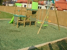 Öcocolor to w pełni ekologiczna, bezpieczna nawierzchnia przeznaczona na place zabaw, siłownie zewnętrzne jak i tereny rekreacyjne. Amortyzująca upadki i chroniąca przed urazami...