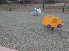 Öcocolor to w pełni ekologiczna, bezpieczna nawierzchnia przeznaczona na place zabaw, siłownie zewnętrzne jak i tereny rekreacyjne. Amortyzująca upadki i chroniąca przed urazami...