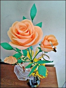 Różyczka z krepiny;]]]