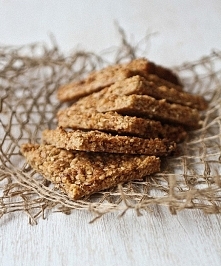 Flapjack z orzechami laskowymi i kawałkami czekolady