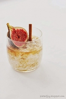 Owsianka z aromatycznym miodem i figami