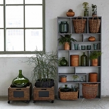 Dodatki i meble w stylu ska...