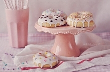 Pieczone pączki z dziurką, czyli amerykańskie donaty (doughnuts)