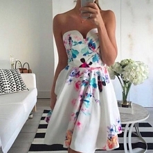 Wiecie jaki strój robi największe wrażenie latem?

Tutaj odpowiedź - SPRAWDŹCIE