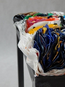 siedzisko z recyklingu twor...