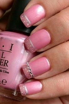 nails