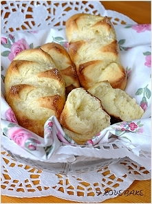 Mleczne bułeczki – przepis ilovebake.pl