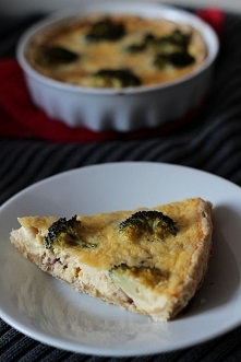 tarta z wędzoną makrelą i b...