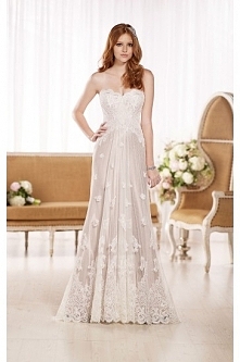 Essense of Australia Flowy Wedding Dresses Style D1787